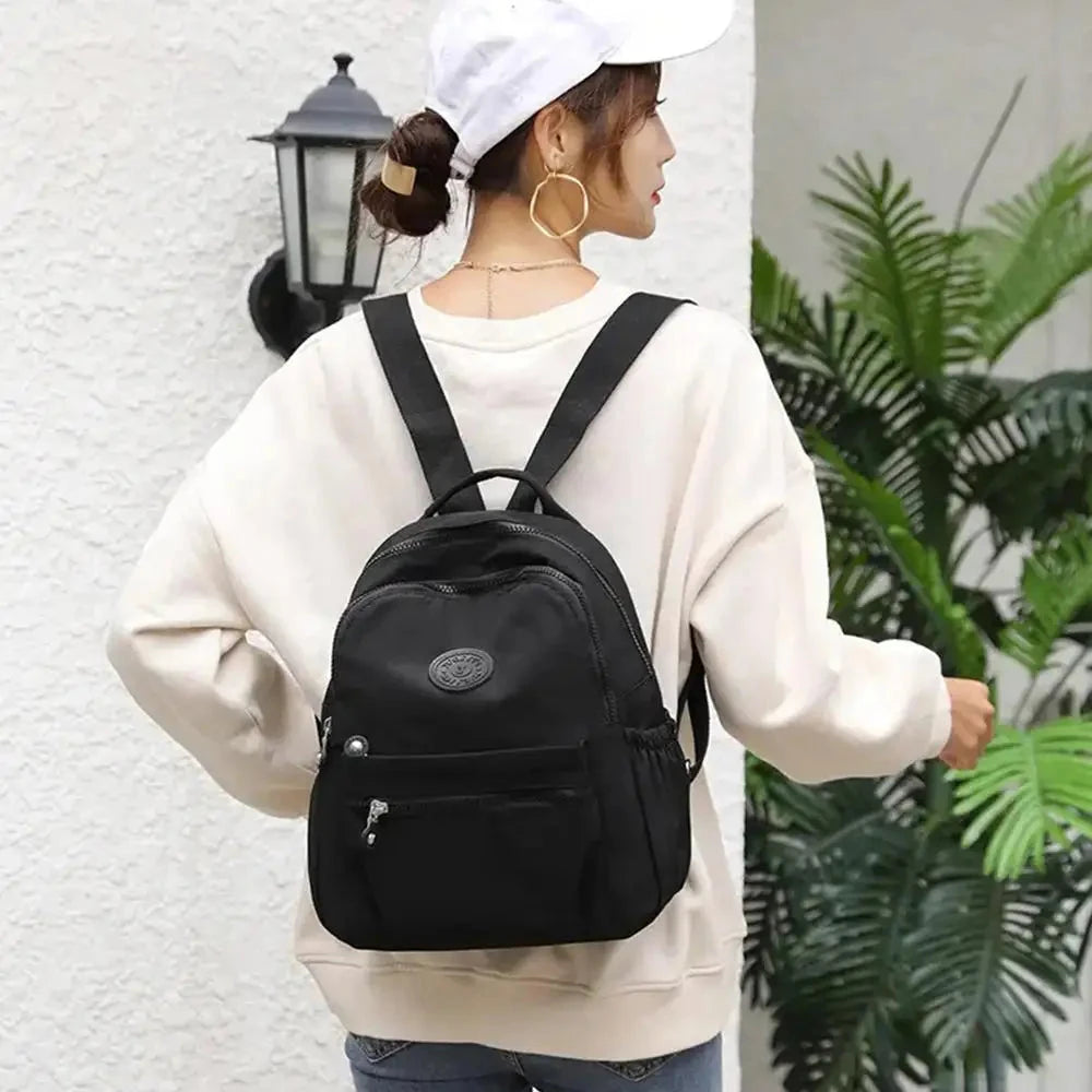 Mochila Pequena Feminina Casual
