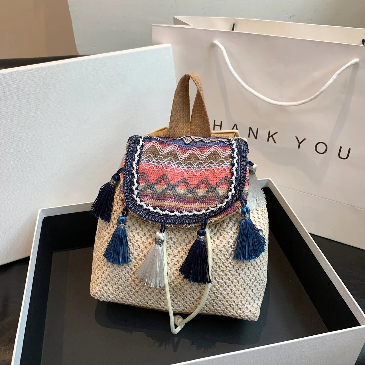 mini mochila com franjas boho