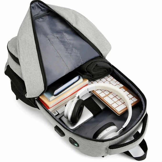 Mochila com Compartimento para Marmita usb