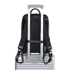 mochila preta de couro elegante