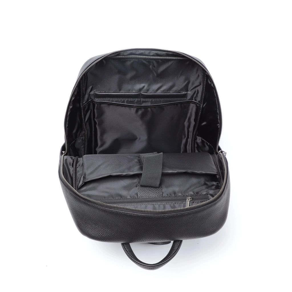 mochila em couro elegante