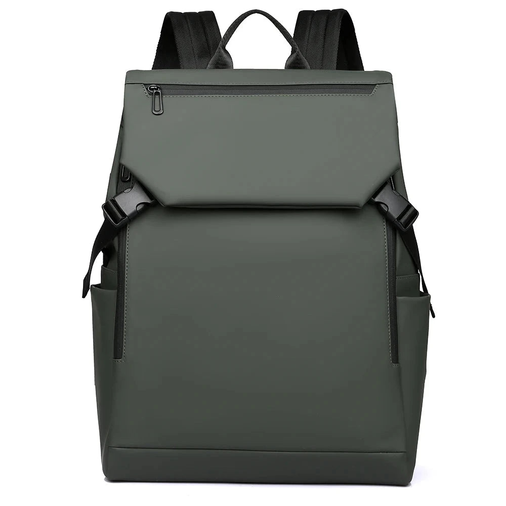 Mochilas com Aba Impermeável