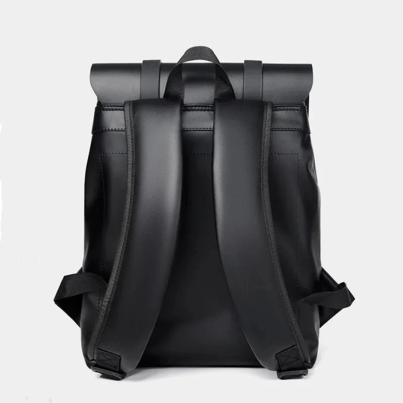 mochila impermeavel minimalista preto