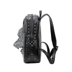 Mochila com Lobo com Tachas