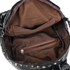 mochila pequena com tachas mulher